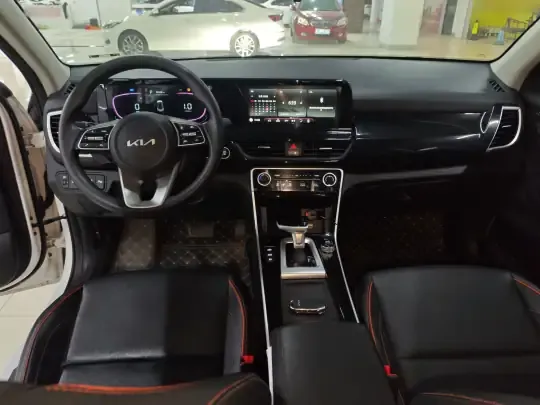 Kia Seltos 2023 (15400 км)
