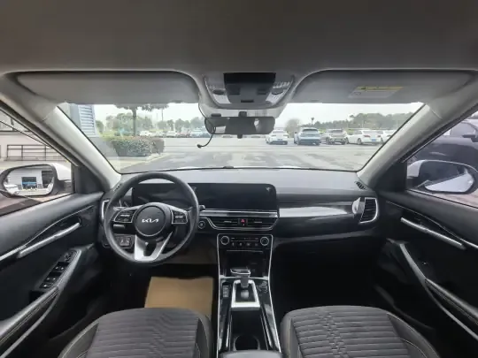 Kia Seltos 2023 (24100 км)