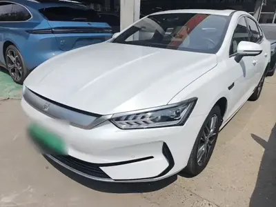 BYD Qin PLUS 2023 (2800 км)