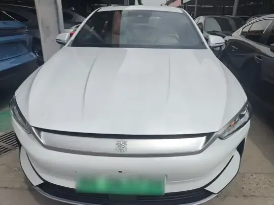 BYD Qin PLUS 2023 (2800 км)