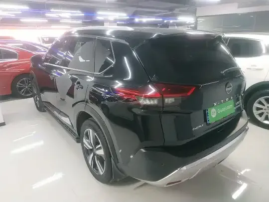 Nissan X-Trail 2023 (37500 км)