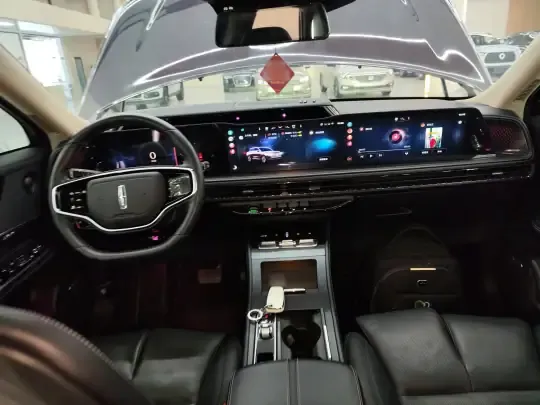 Lincoln Corsair 2023 (39300 км)