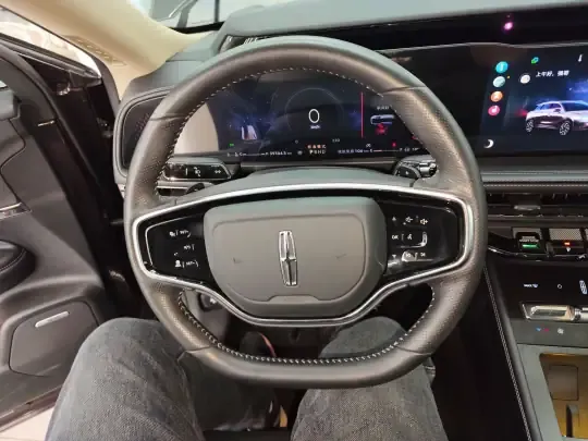 Lincoln Corsair 2023 (39300 км)