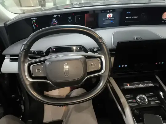 Lincoln Nautilus 2023 (62500 км)