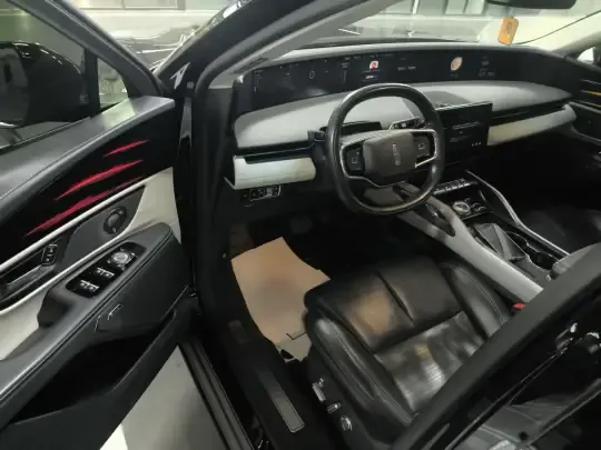 Lincoln Nautilus 2023 (62500 км)