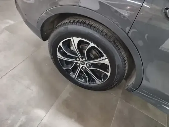 Lincoln Nautilus 2023 (39800 км)