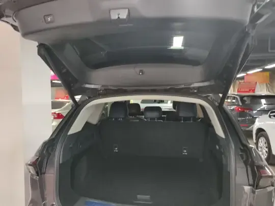 Lincoln Nautilus 2023 (39800 км)