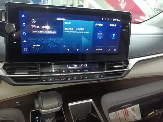 Toyota Granvia 2023 (59800 км)