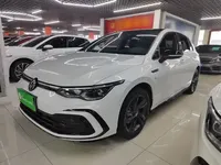 Volkswagen Golf 2023 (13000 км)