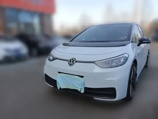 Volkswagen ID.3 2023 (15000 км)