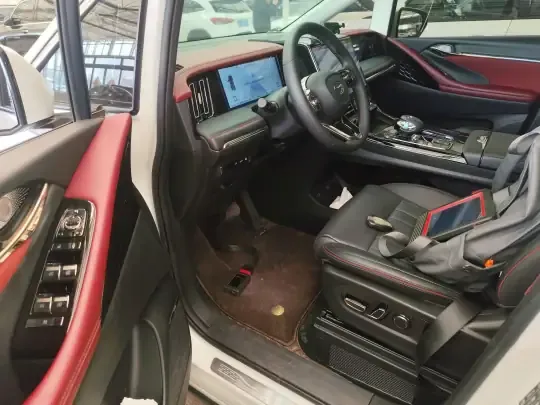 GAC Trumpchi E9 2023 (27200 км)