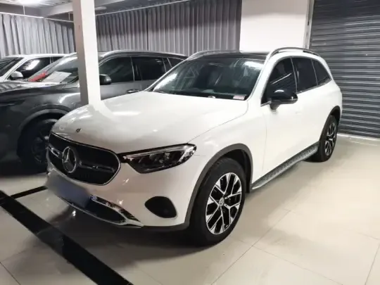 Mercedes-Benz GLC 2023 (35500 км)