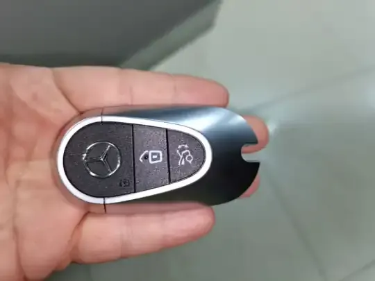 Mercedes-Benz GLC 2023 (35500 км)