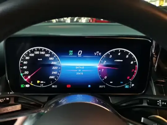 Mercedes-Benz GLC 2023 (35500 км)