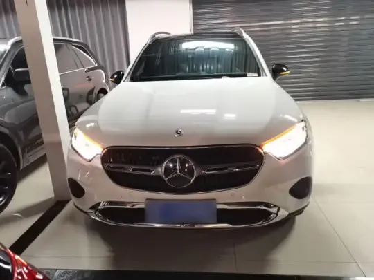 Mercedes-Benz GLC 2023 (35500 км)