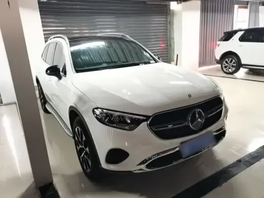 Mercedes-Benz GLC 2023 (35500 км)