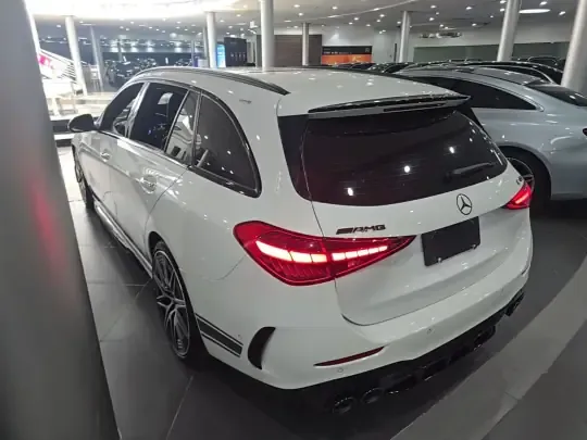 Mercedes-Benz C-Class AMG 2023 (27300 км)