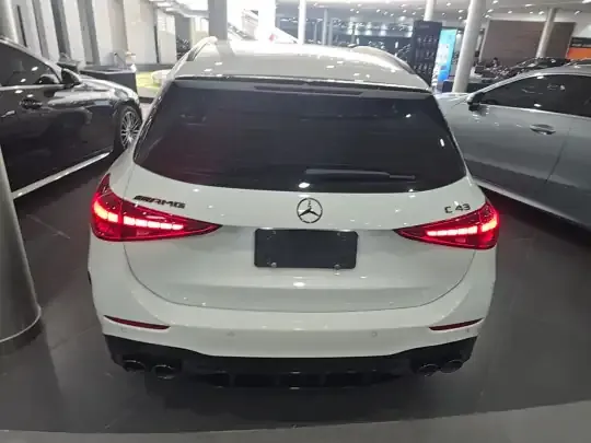 Mercedes-Benz C-Class AMG 2023 (27300 км)