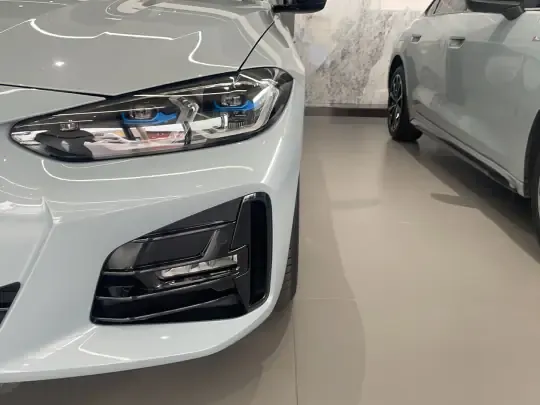 BMW 4 Series 2023 (7600 км)