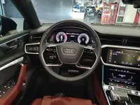 Audi A7L 2023 (38600 км)