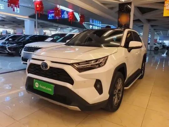 Toyota RAV4 2023 (33500 км)