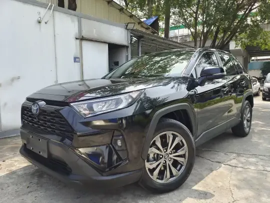 Toyota RAV4 2023 (63200 км)