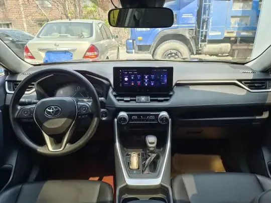 Toyota RAV4 2023 (63200 км)
