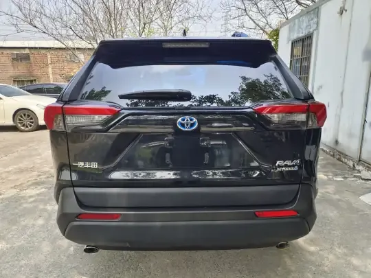 Toyota RAV4 2023 (63200 км)