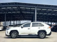 Toyota RAV4 2023 (8300 км)