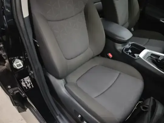 Toyota RAV4 2023 (23900 км)