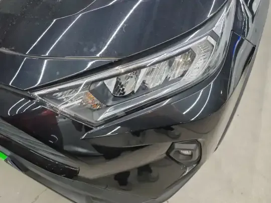 Toyota RAV4 2023 (23900 км)