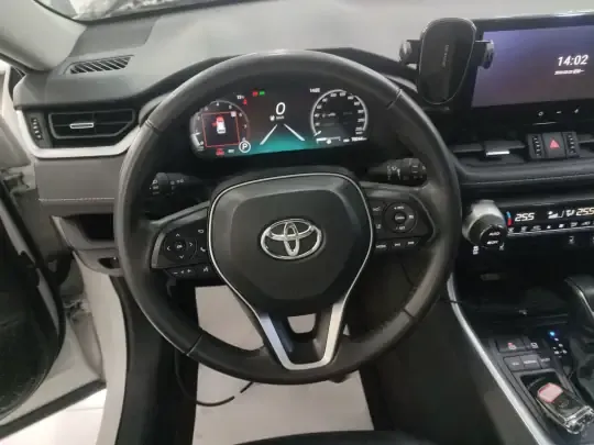 Toyota RAV4 2023 (78000 км)