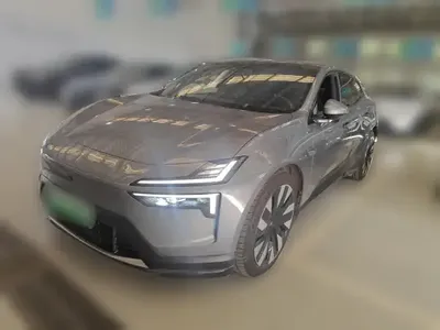 Polestar 4 2023 (15400 км)
