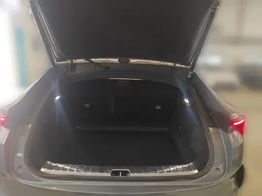 Polestar 4 2023 (15400 км)