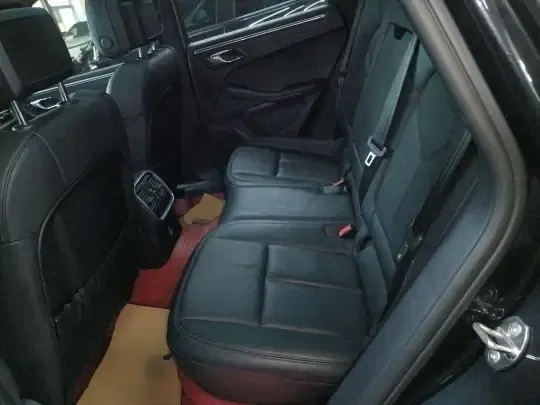 Porsche Macan 2024 (36500 км)