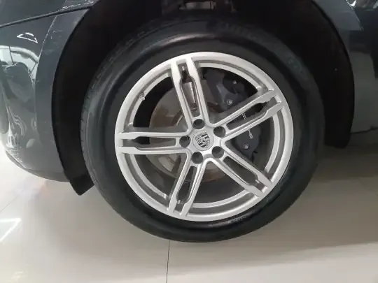 Porsche Macan 2024 (36500 км)