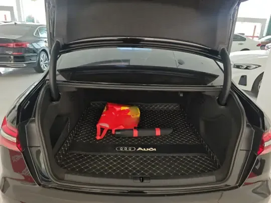 Audi A6L 2023 (59200 км)