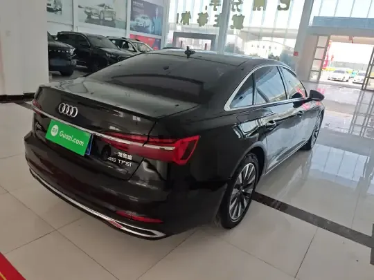 Audi A6L 2023 (59200 км)