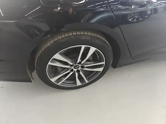 Audi A6L 2023 (77800 км)