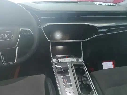 Audi A6L 2023 (77800 км)