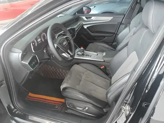Audi A6L 2023 (77800 км)