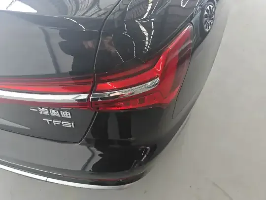 Audi A6L 2023 (77800 км)