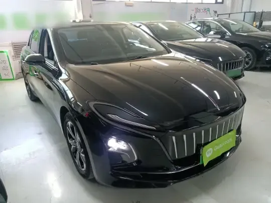 Hongqi E-QM5 2023 (34000 км)