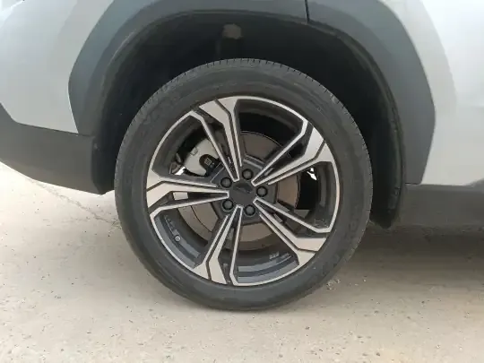 Geely Galaxy L7 2023 (17300 км)