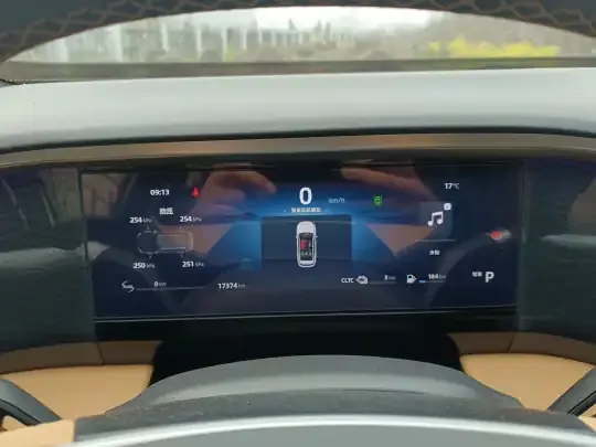Geely Galaxy L7 2023 (17300 км)