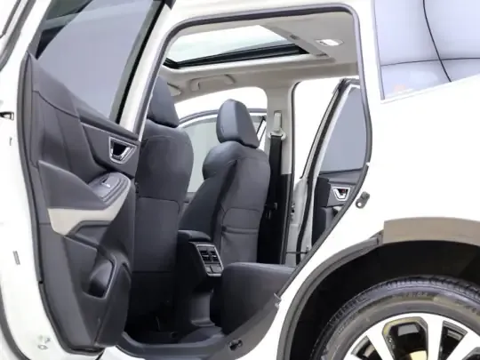 Subaru Forester 2024 (20100 км)