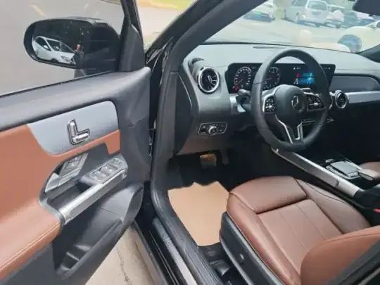 Mercedes-Benz GLB 2023 (91300 км)