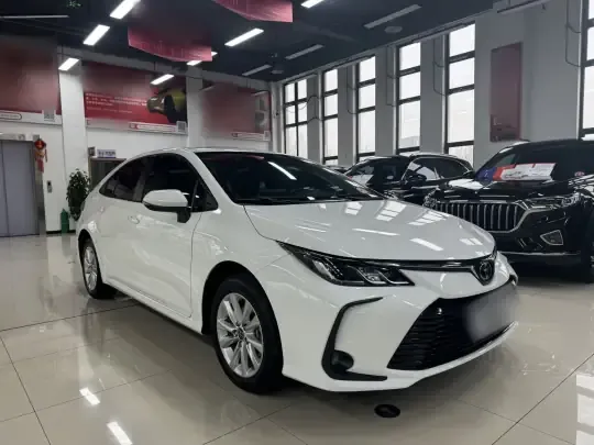 Toyota Corolla 2023 (16800 км)