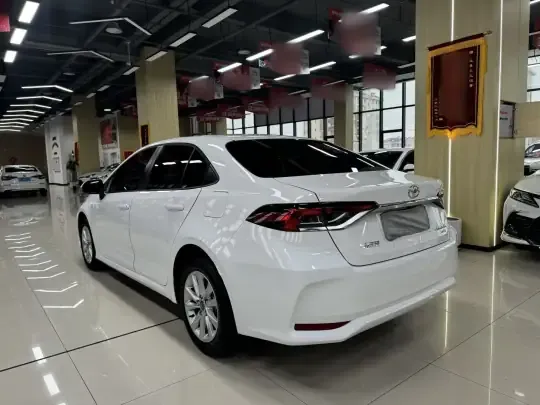 Toyota Corolla 2023 (16800 км)
