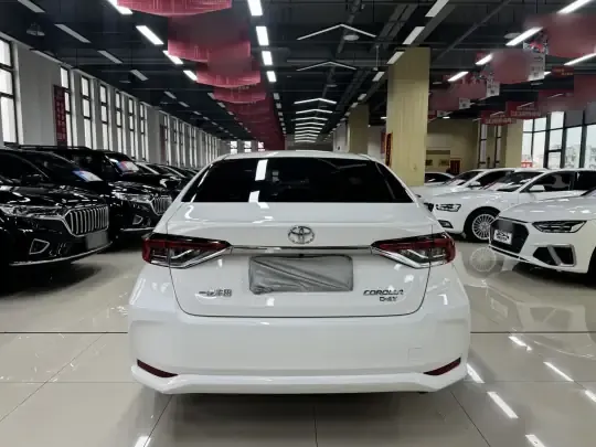Toyota Corolla 2023 (16800 км)